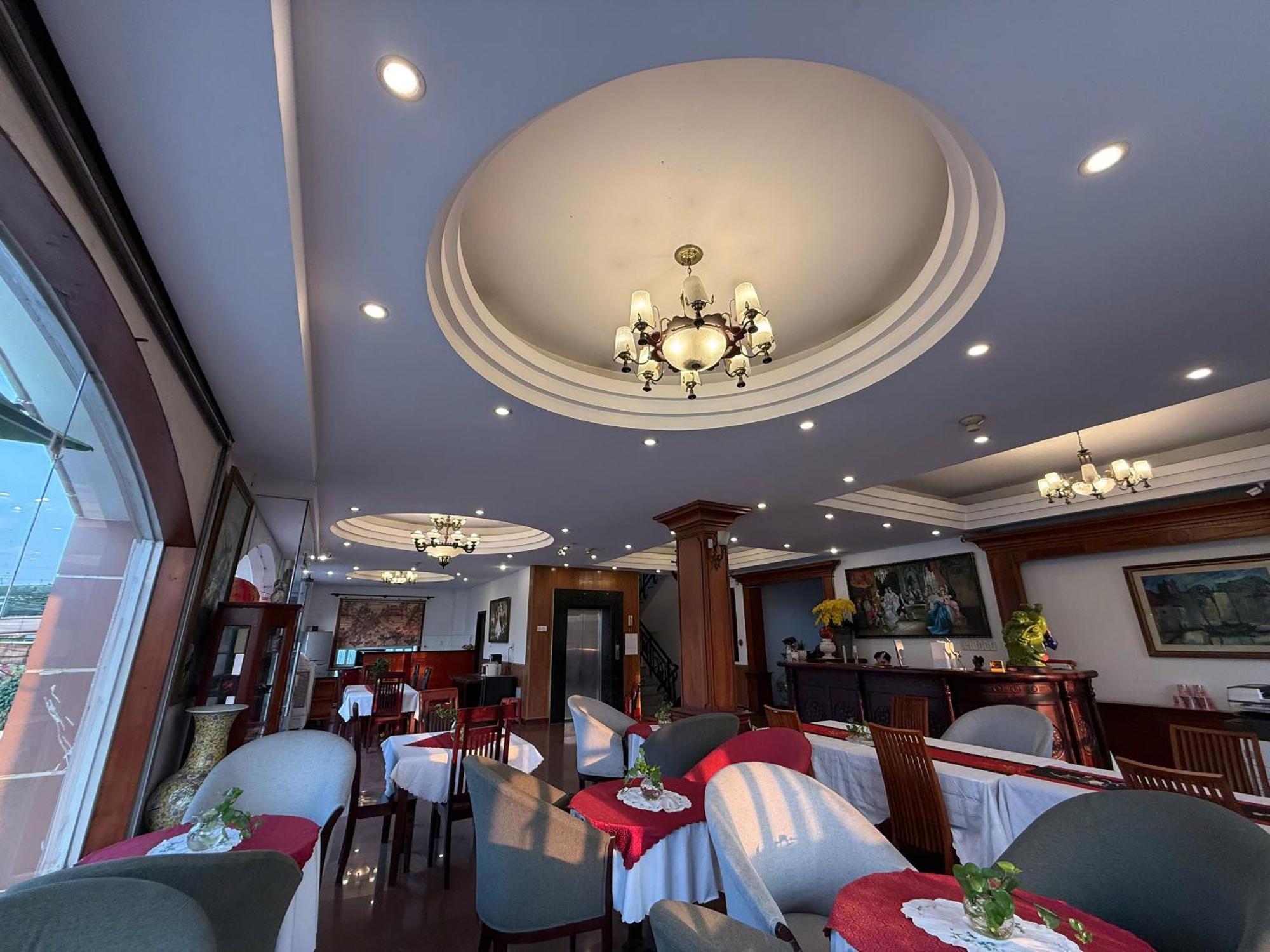 Hoa Phat & Aparthotel Ho Chi Minh City