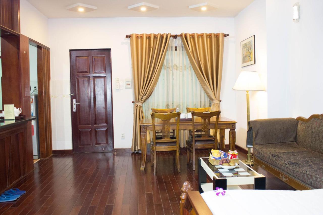 Hoa Phat & Khách sạn hẻo lánh