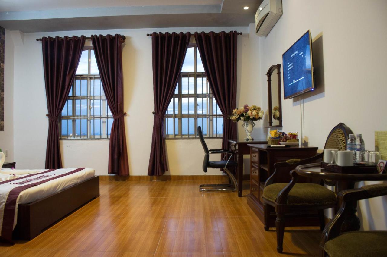 Hoa Phat & Khách sạn hẻo lánh 3*